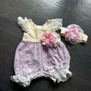 Baby romper with matching bow